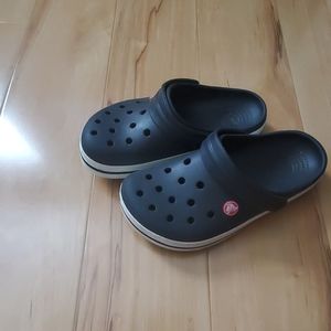 Youth crocs